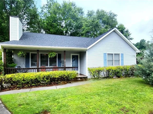 6008 Southcrest Dr, Clemmons, NC 27012