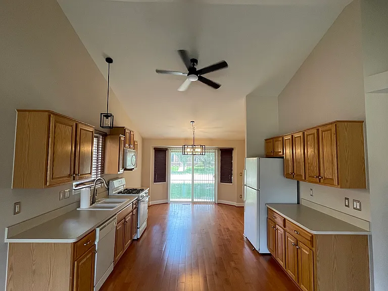 43114 Dante Ct #16 — Photo 2