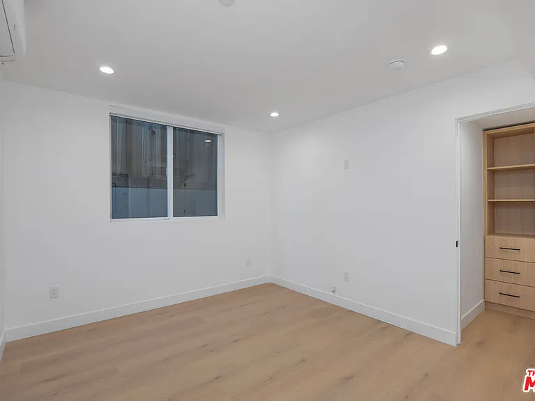 1332 Mohawk St #1/2 — Photo 11