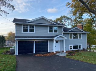 49 Thornberry Rd, Winchester, MA 01890