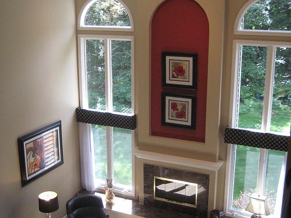 2nd image of 1500 Park Forest Ct NE