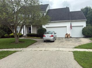 18249 W Old Hickory Ct, Gurnee, IL 60031