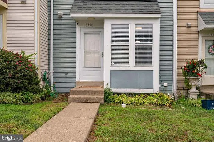 2 bed, 2.5 bath, 1404 sqft, $2,350 — Photo 1