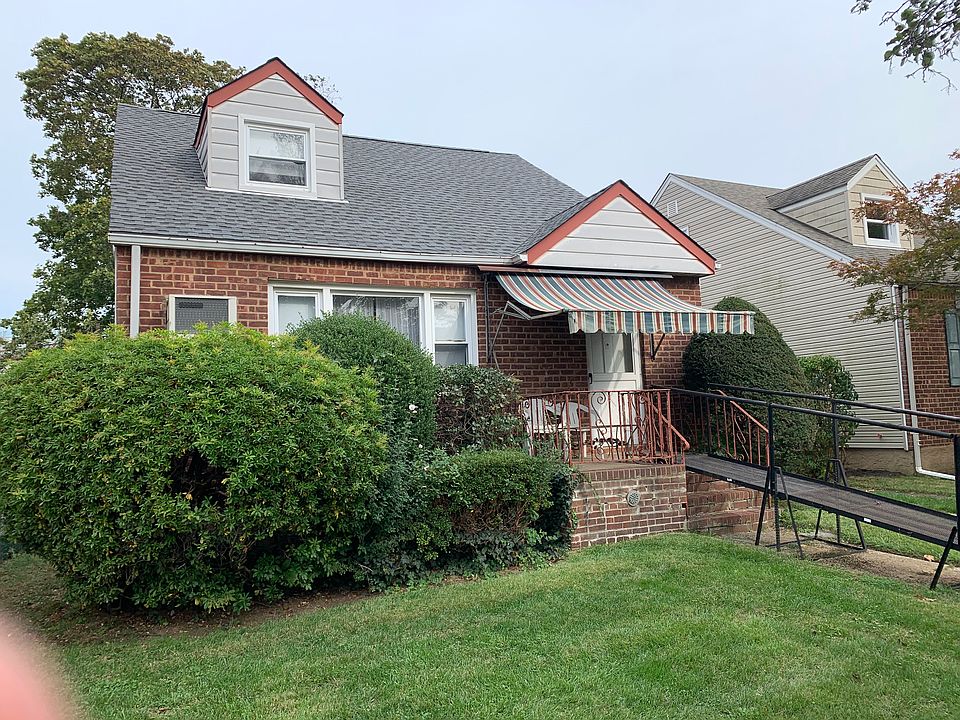 1st image of 79-19 265th St
