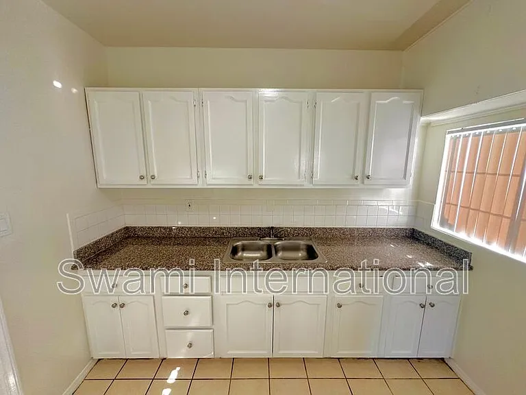 2080 Chestnut Ave — Photo 15