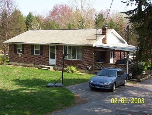 2nd image of 1574 Hemlock Dr