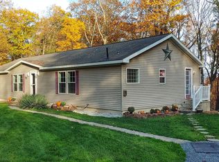 1238 Milford Rd, Dingmans Ferry, PA 18328