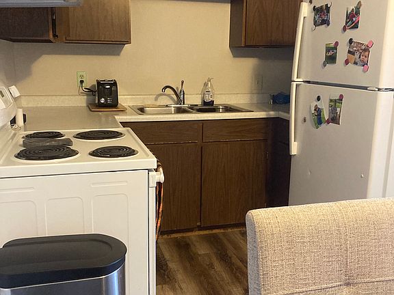 3rd image of 301 W Bert St #28