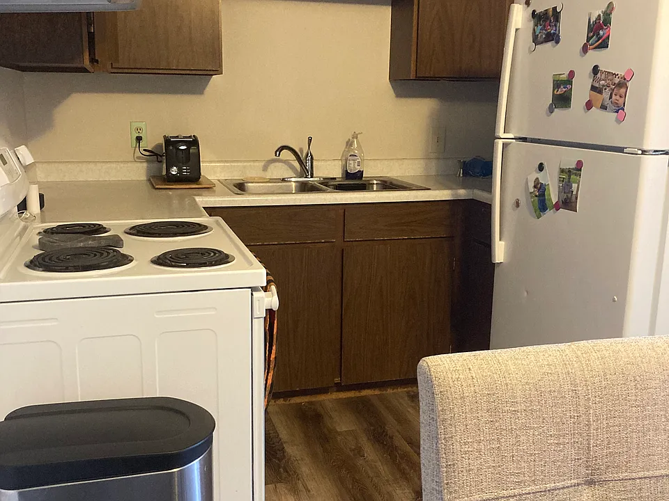 321 W Bert St #38