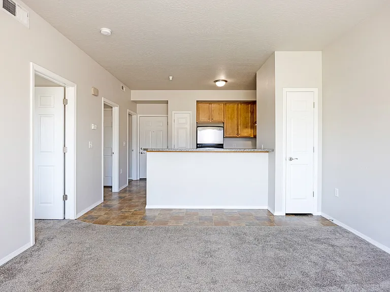 Ashlyn Place Apartments — Photo 11