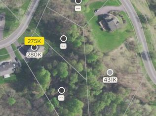 7974 Everglades Dr, Manlius, NY 13104