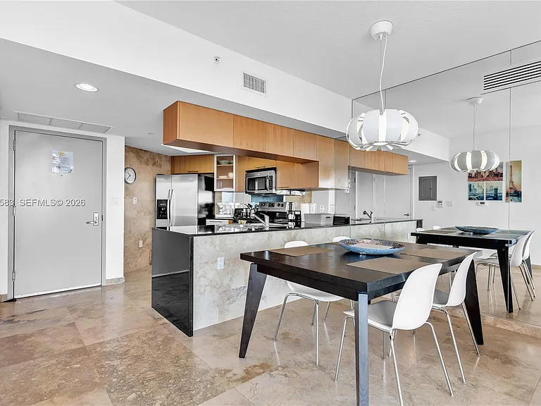 1750 N Bayshore Dr #5014 — Photo 6