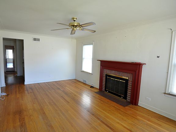 2nd image of 2817 W 97th St