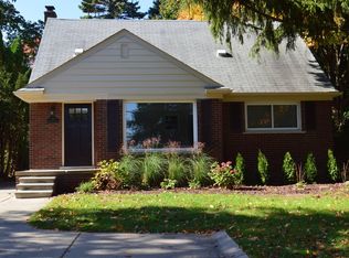 2111 Rochester Rd, Royal Oak, MI 48073