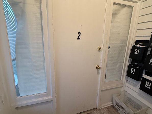 402 Cinnaminson Ave #2