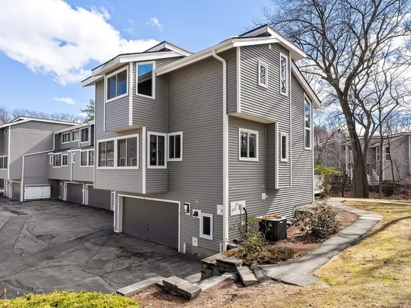 255 North Rd Unit 31, Chelmsford, MA 01824