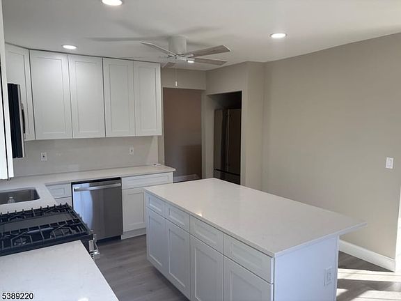 2nd image of 428 Highland Ave