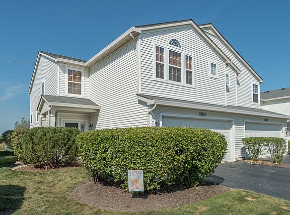 2nd image of 3043 Creekside Dr #1