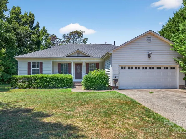 1222 Candlewood Dr, Gastonia, NC 28052