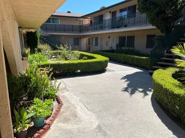 Stunning apartment in Great location! Gated & Covered Parking. Act now as units will go fast!, 13955 Coteau Dr APT 25, Whittier, CA 90604