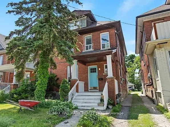 228 Pacific Ave, Toronto, ON M6P 2P5