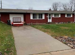 322 Peach St, East Dubuque, IL 61025