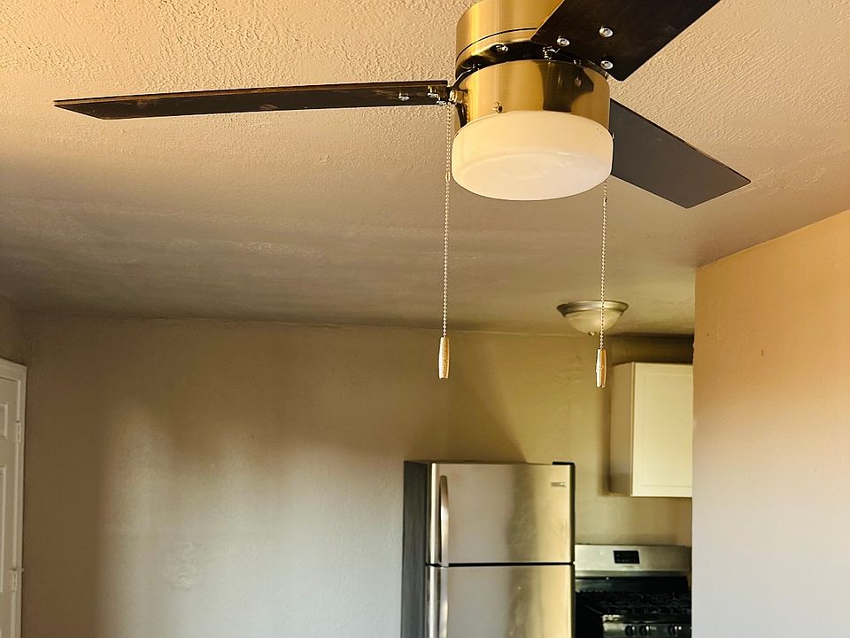 Stainless Steel Appliances, New Paint, New Lighting!