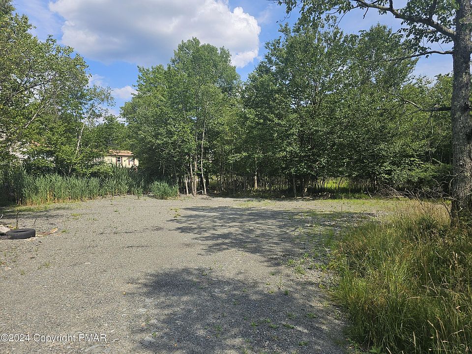 1st image of Country Place Dr