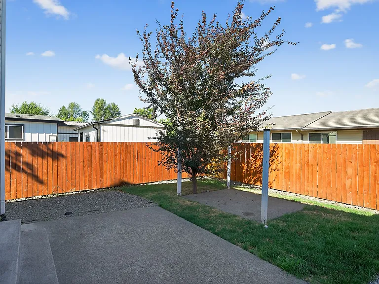 912 Algona Blvd N #A — Photo 28