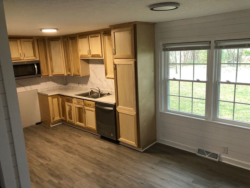 1st image of 14 Howard Tucker Ln