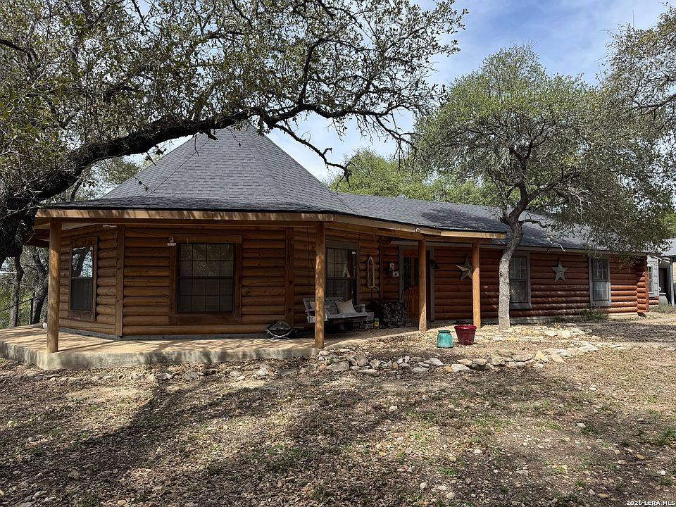 1st image of 620 Lake Forest