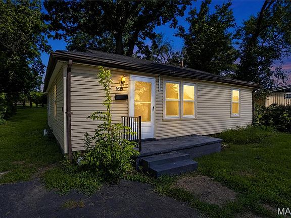 5th image of 1619 Bradford Ave