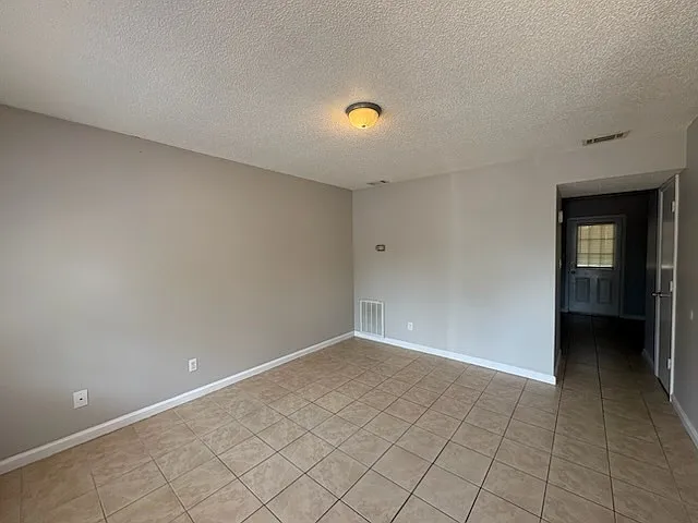 106 Clearview Ct #23 — Photo 4