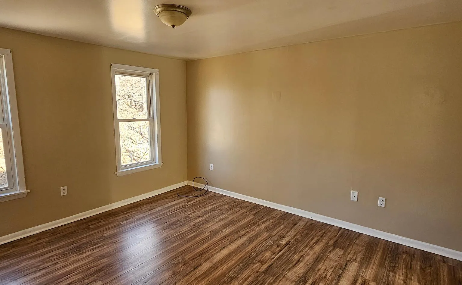 2 bed, 956 sqft, $1,200 — Photo 4