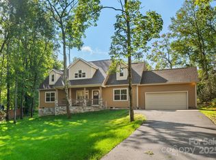 137 Red Wolf None, Blowing Rock, NC 28605
