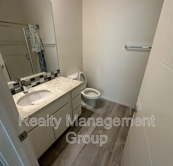 1445 Suwerte Ave #5 — Photo 26