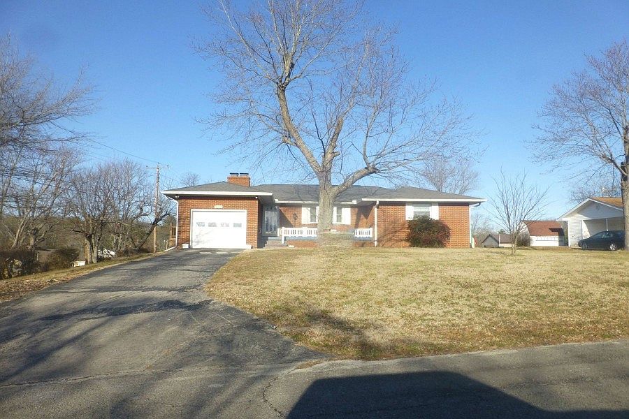 1st image of 3107 Dorothy Ln
