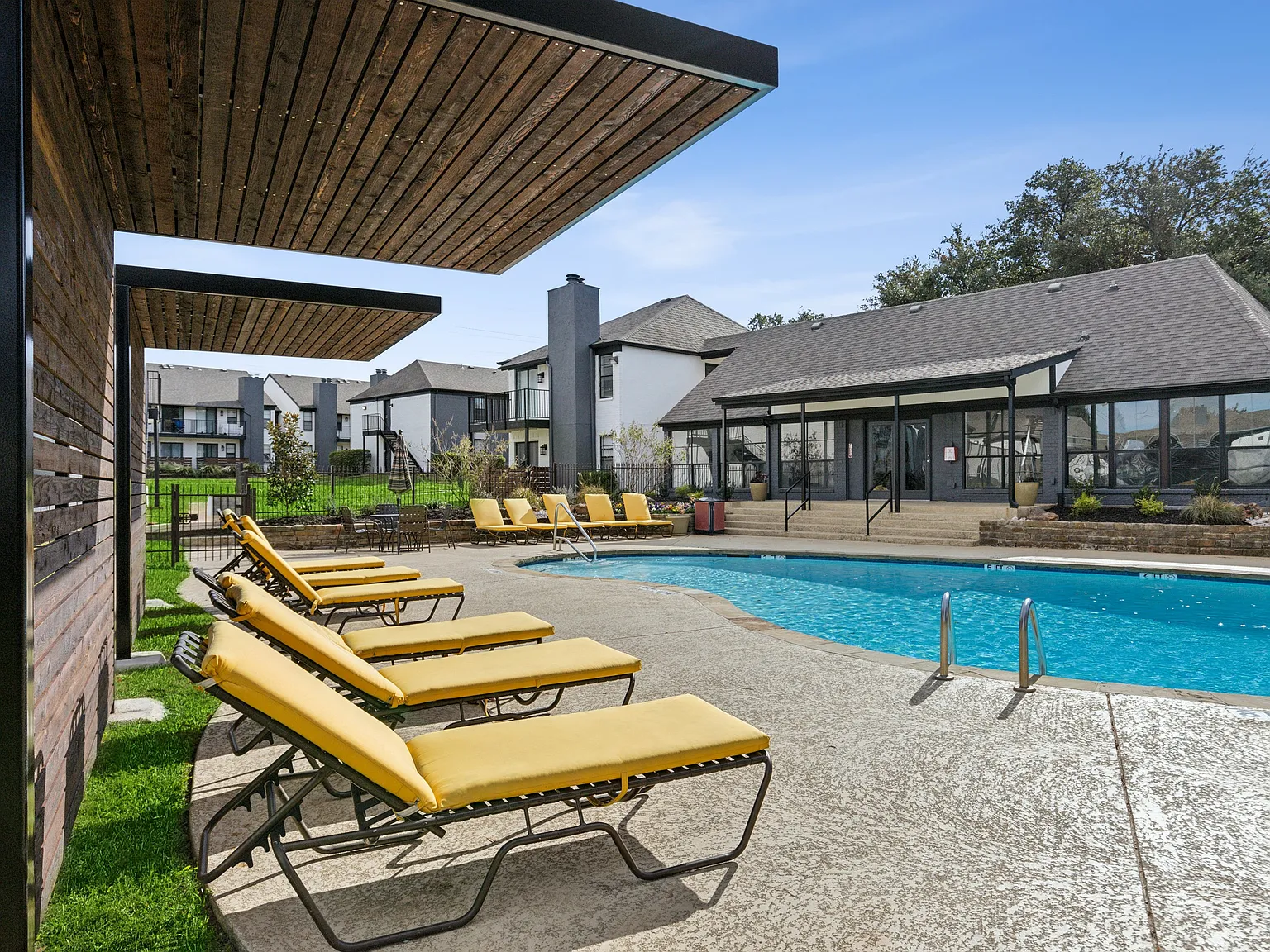 Brookbend — Photo 3