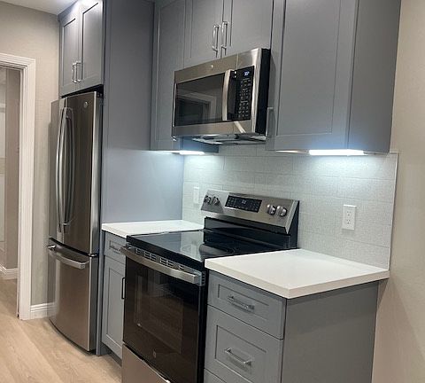 3rd image of 2210 Flores St APT A