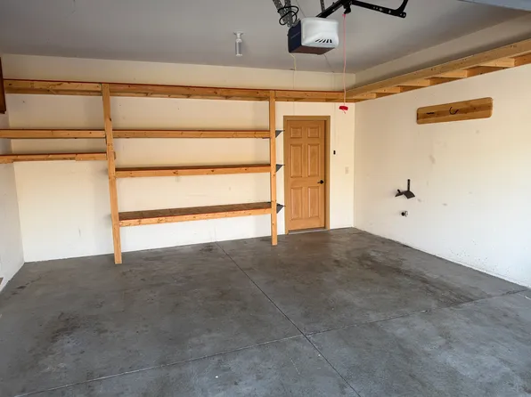 961 Spring Ct, West Bend, WI 53095