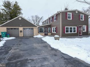 2143 Maple Ave, Croydon, PA 19021