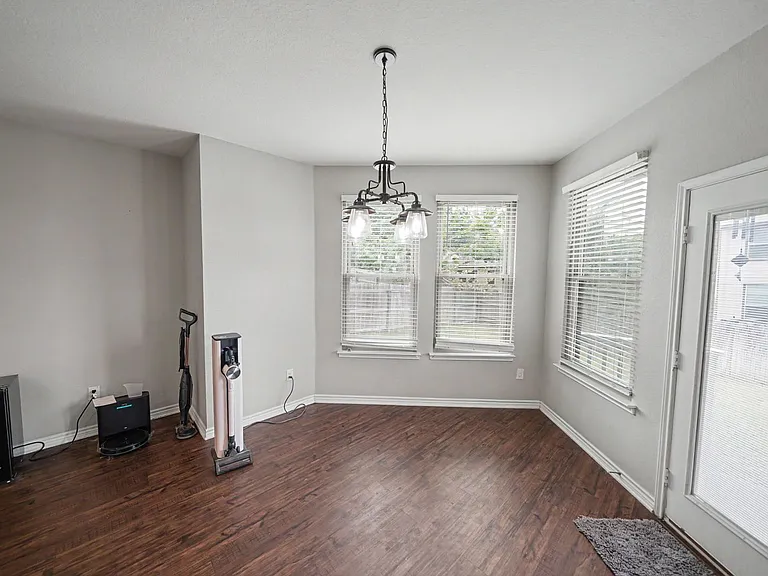 9406 Copperway — Photo 21
