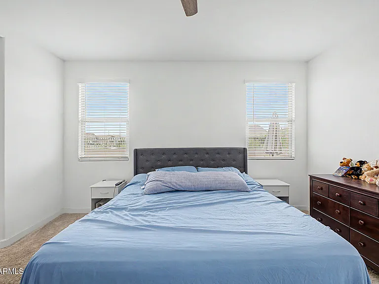 9012 W Solano Dr — Photo 14