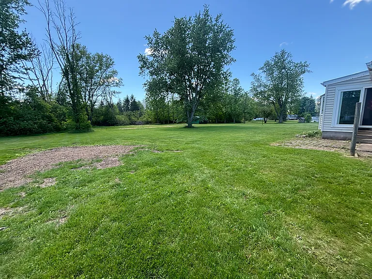 374 Whittier Rd — Photo 12