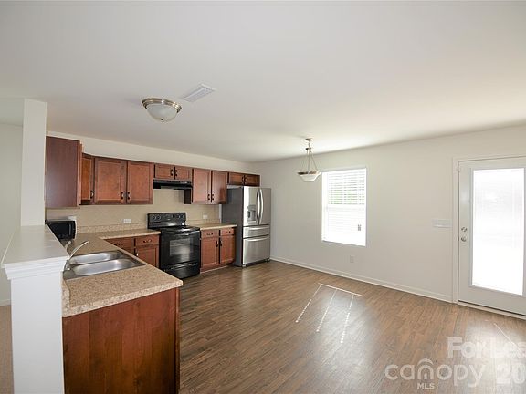 5th image of 9527 Hanberry Blvd