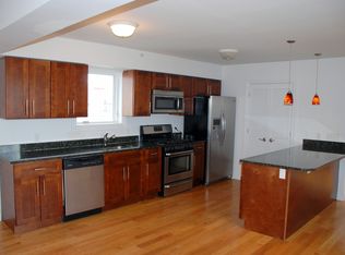 110 43rd St, Union City, NJ 07087