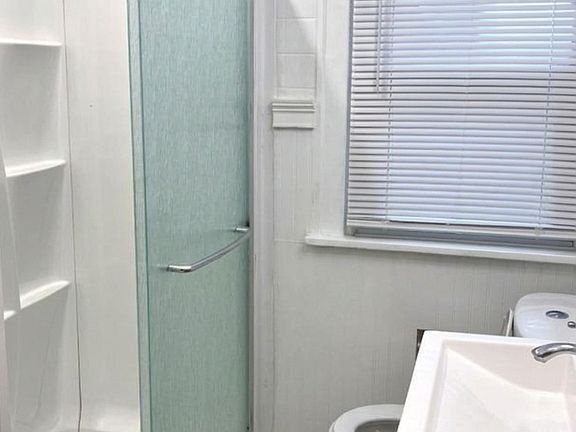 5th image of 5850 Alderson St APT 5