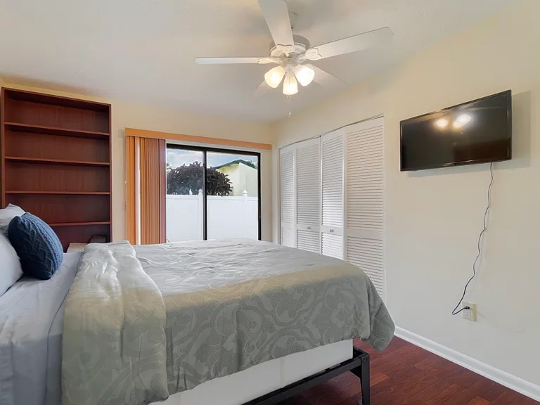 6130 Francis St — Photo 8