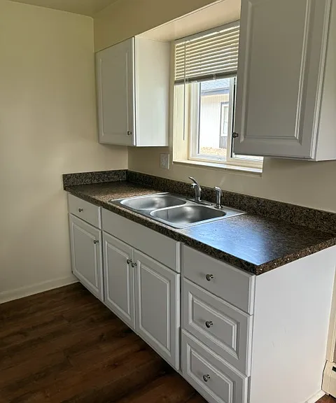 265 Laurel St #4B — Photo 2