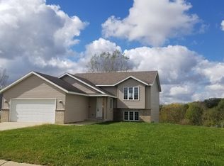 449 Nicholas Ave, Zumbro Falls, MN 55991